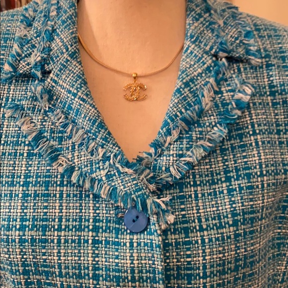 Tweed 2 piece suit.  Very elegant.   Classy. - Picture 3 of 8